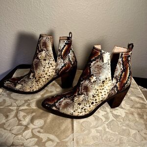 Very Volatile LA Faux python  Booties 8.5